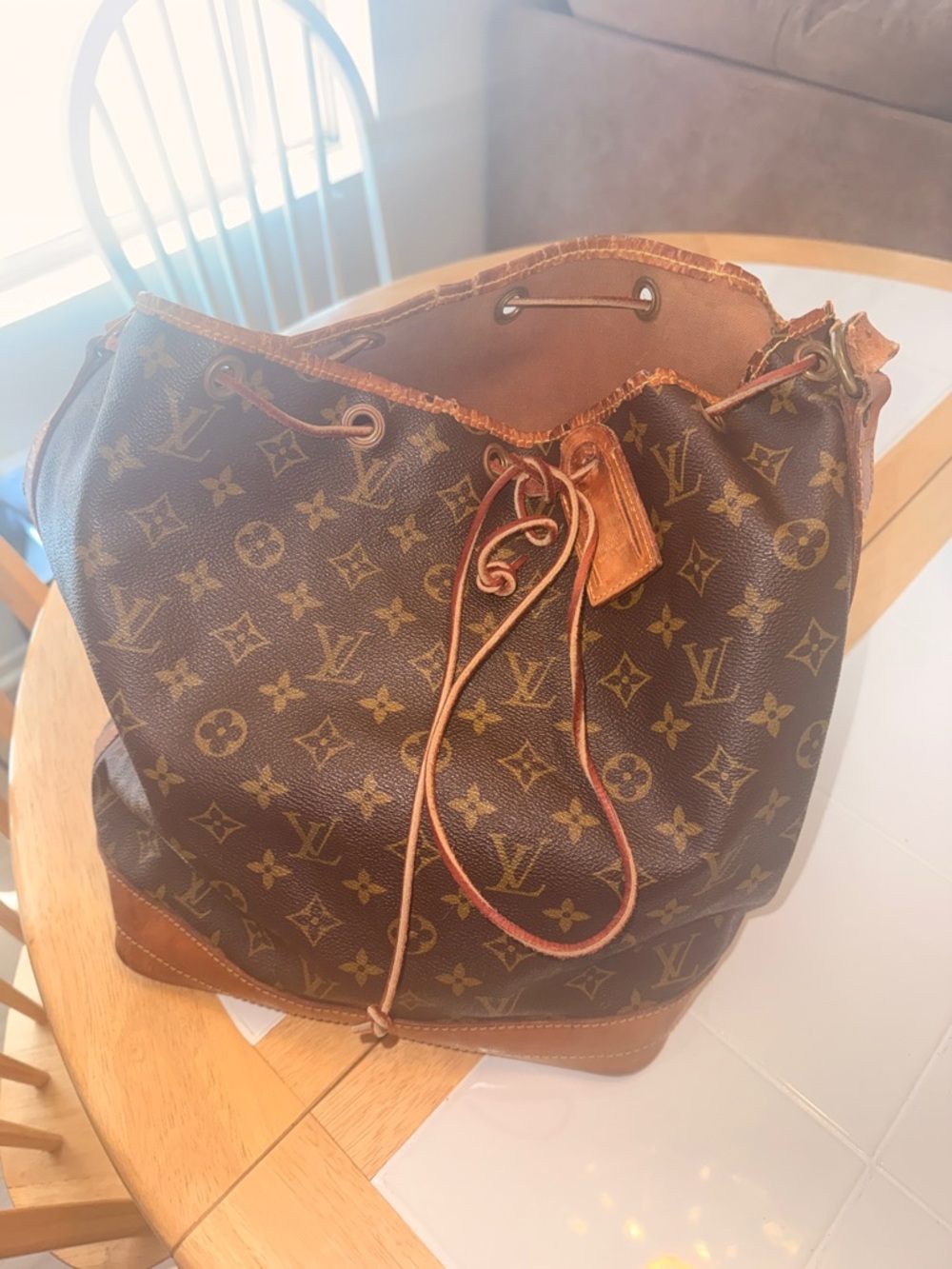 Vintage	Louis Vuitton Monogram Drawstring Shoulder Bag - Picture 7 of 9